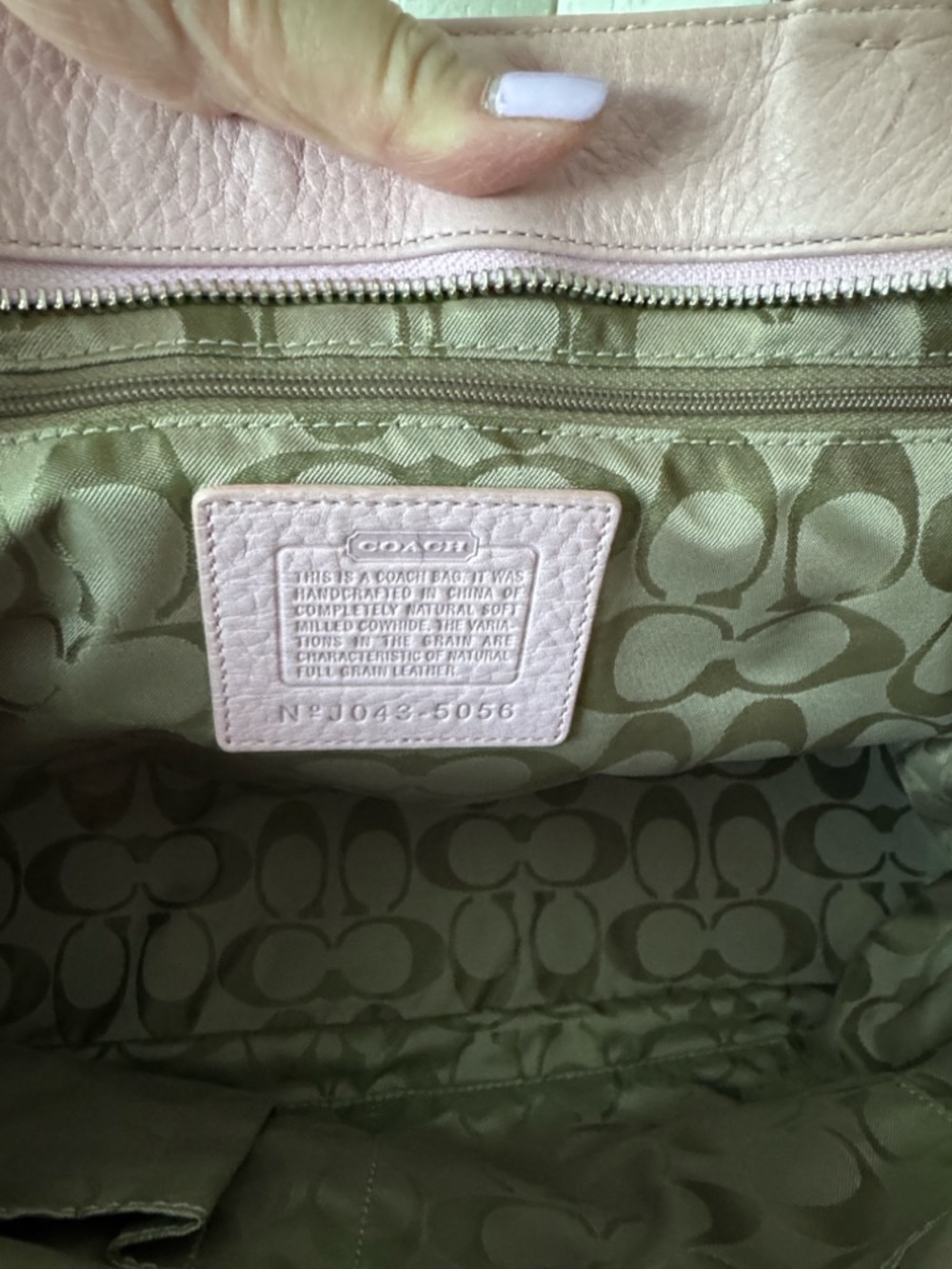 Coach Light Pink Pebbled Leather Tote with Tassel Hangtag - Picture 7 of 10